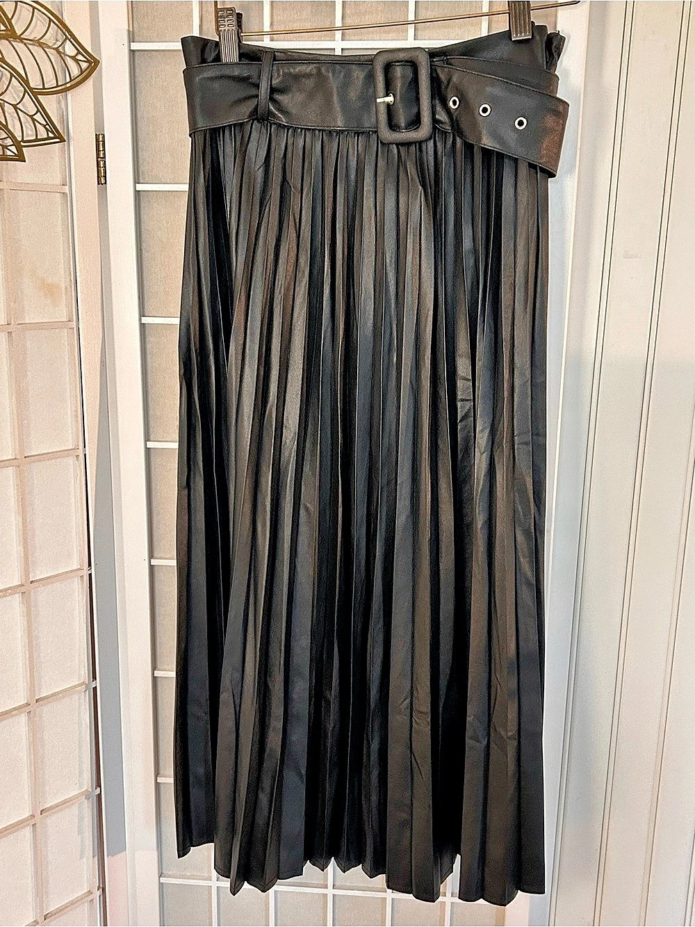 Flying Tomato Pleated Faux Leather Maxi Skirt in Black Size Medium NWT